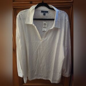 Womens Plus Size Classic     White VNeck Blouse